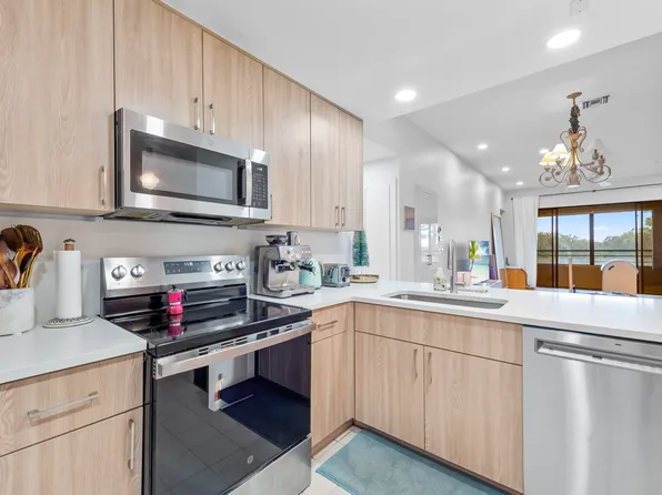 7460 La Paz Boulevard #304, Boca Raton, FL 33433