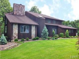 855 Yorkshire Rd, Bethlehem, PA 18017