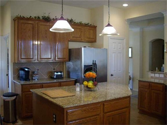 4th image of 1527 Laurabee Dr