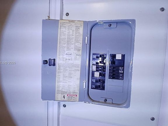 4th image of 106 Yacht View Ln