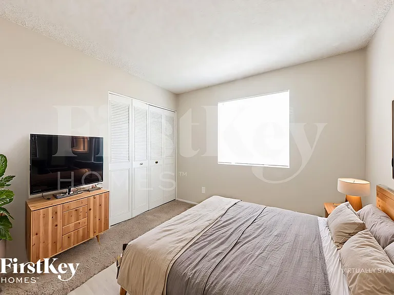 3730 W Hartford Ave — Photo 16