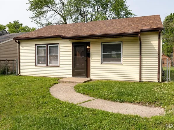 19 Helen Ct, Cahokia, IL 62206
