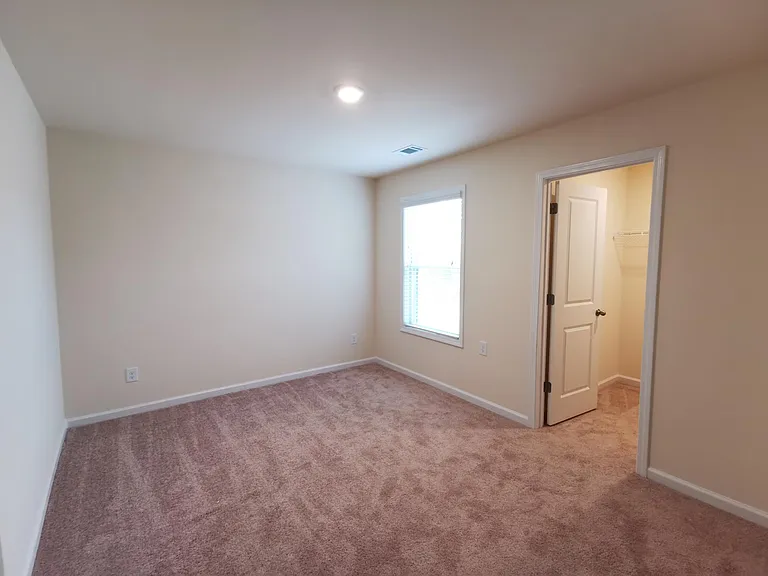 4425 Almanor Cir — Photo 21