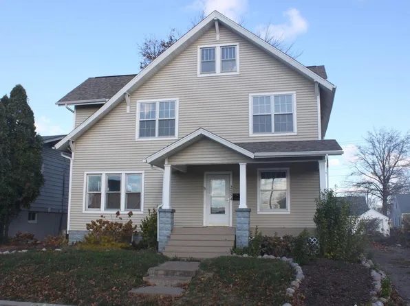 2154 Central Ave, Bettendorf, IA 52722