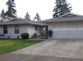 20704 Island Pkwy E, Lake Tapps, WA 98391