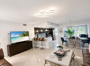 34 Colonial Club Dr APT 202, Boynton Beach, FL 33435