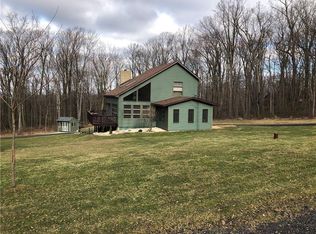 150 Elm Dr, Acme, PA 15610