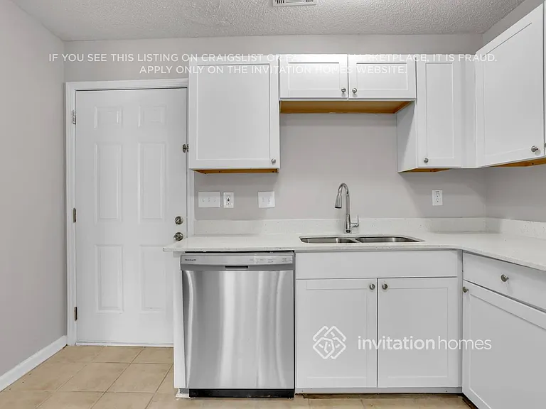 115 Galway Ln — Photo 10