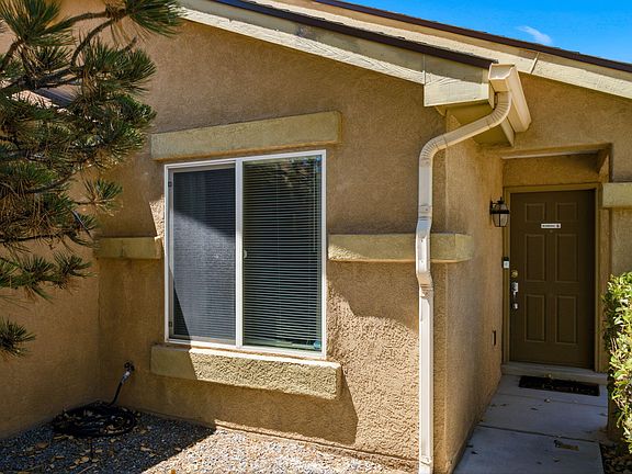 5th image of 8019 Sierra Altos Pl NW