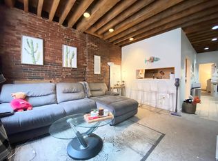 149 Fulton St #2R, Boston, MA 02109