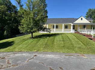 1104 Lebanon Rd, Kingsport, TN 37663