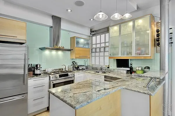 Sold by Halstead Real Estate | media 20