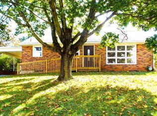 135 N 5th St, Mount Wolf, PA 17347