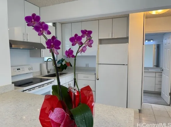 2648 Kuilei St APT C93, Honolulu, HI 96826
