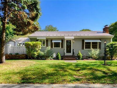 48 Barker St, Warwick, RI, 02888