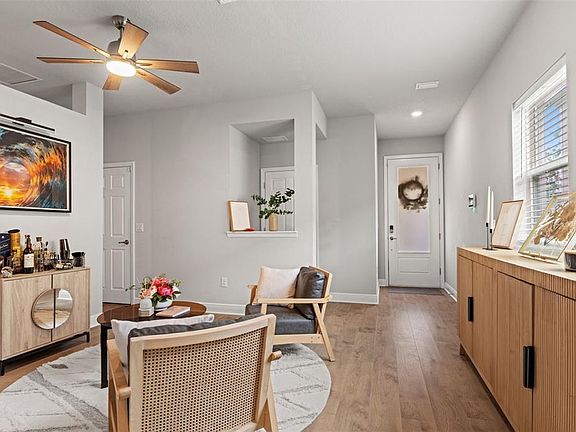 3rd image of 5607 Del Coronado Dr