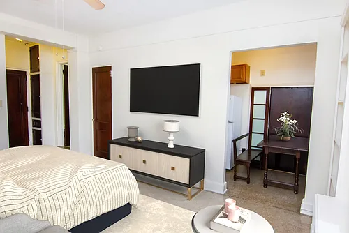 Floor plan Large Studio
