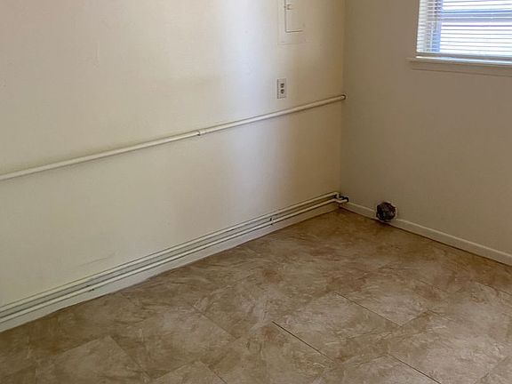 2nd image of 2408 N Grand Ave #2408-1/2-095