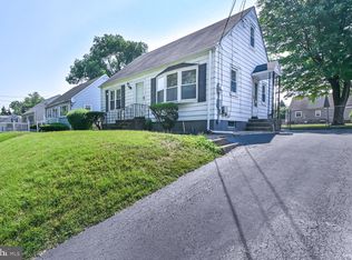 181 Green Ln, Ewing, NJ