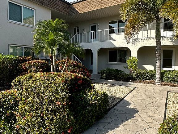 5th image of 620 Flamingo Dr APT 103