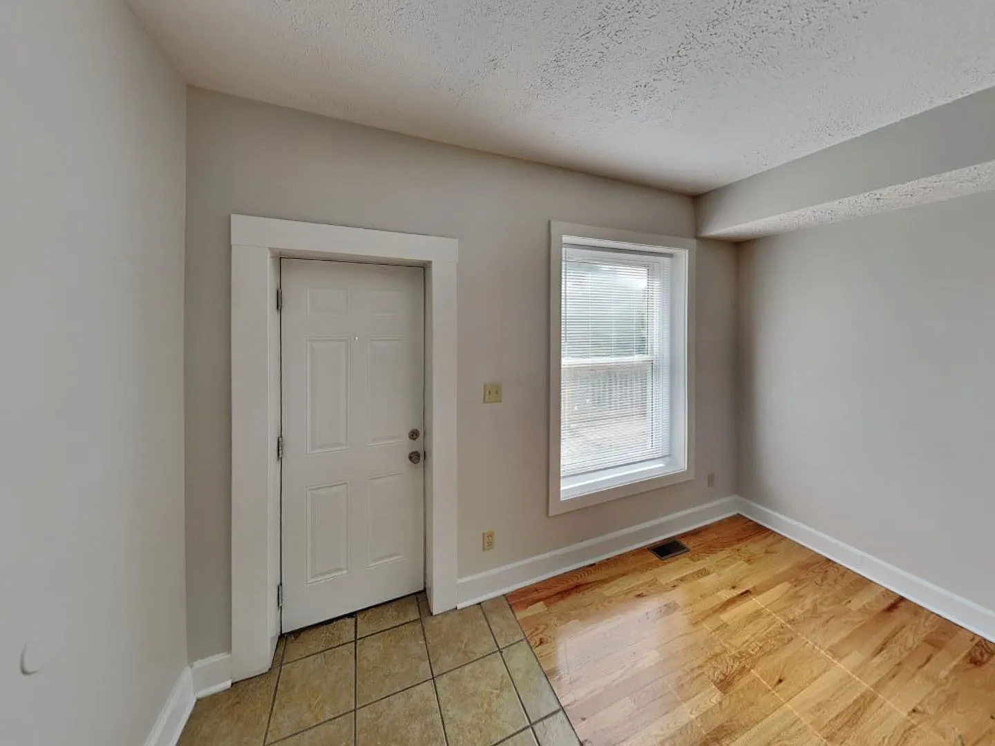 3 bed, 1.0 bath, $1,656 — Photo 3