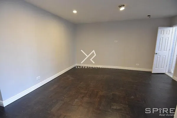 Rented by Yaffa Realty LLC | media 21