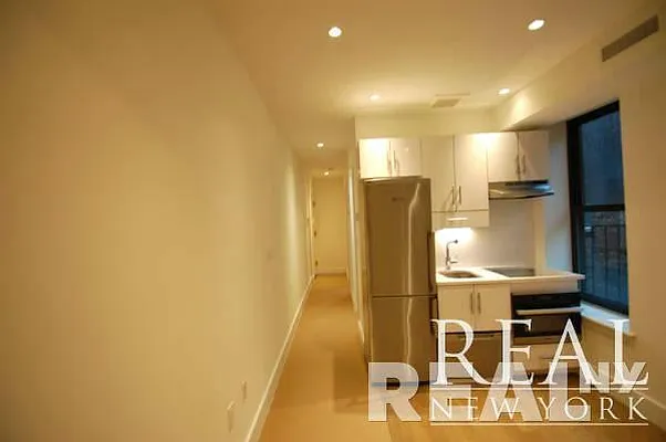 Rented by REAL New York | media 27