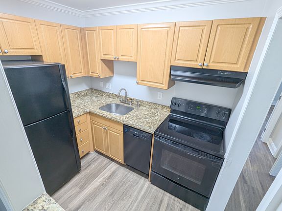 5th image of 5500 N Flagler Dr APT 6