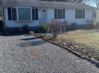 6 N Maple Ave, Ridgely, MD 21660