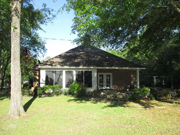 2nd image of 118 Ellis Dr