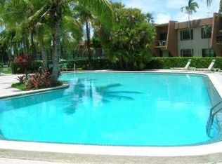 8277 SW 128th St APT 102, Pinecrest, FL 33156