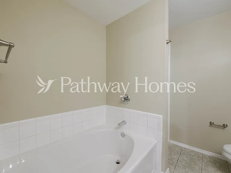2628 Terrace Dr — Photo 10