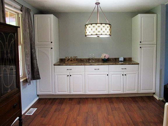 2nd image of 4259 Copperfield Ln