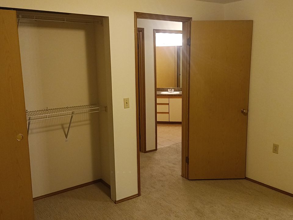1st image of 1616 Queen Anne Ave N APT 305