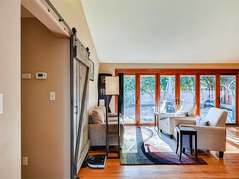 5389 Redding Rd — Photo 3