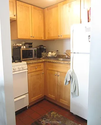Rented by City Connections Realty | media 3