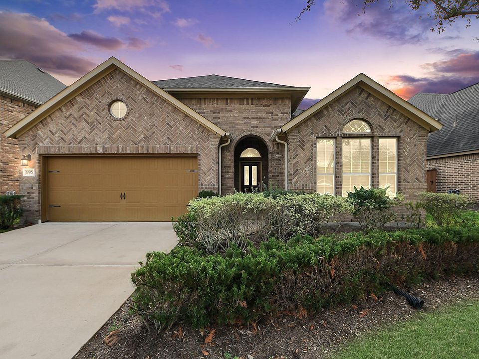 1st image of 17031 Ardkinglas Dr
