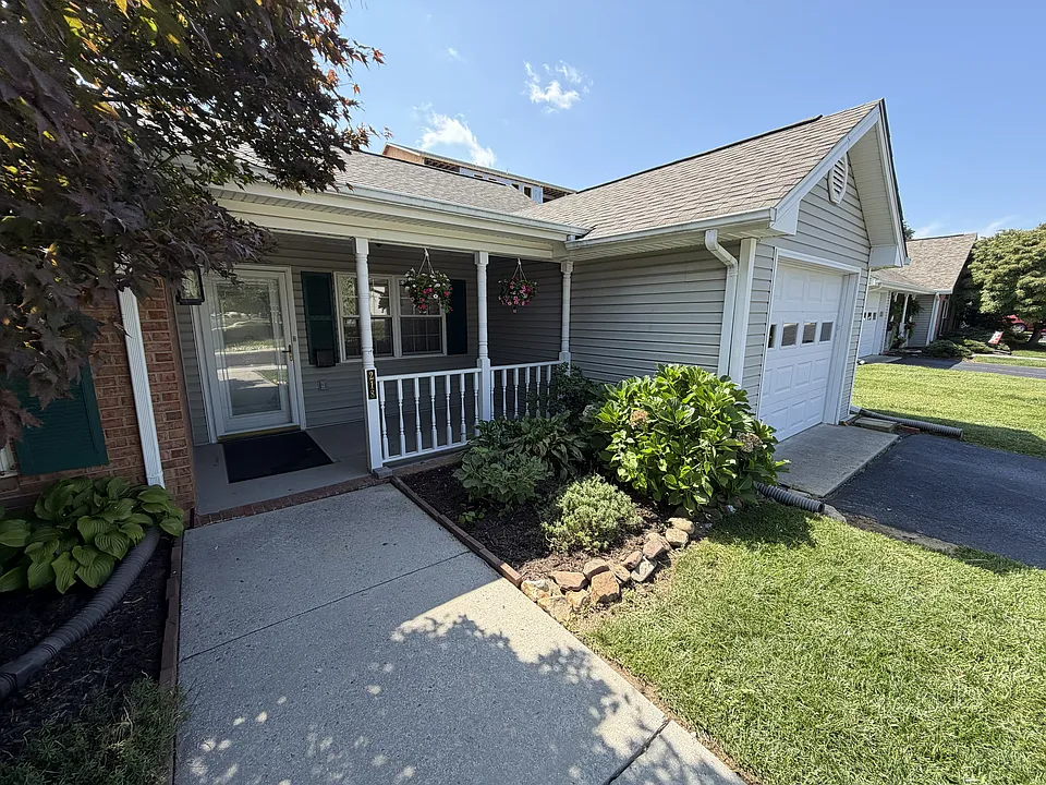 218 Wheatland Ct
