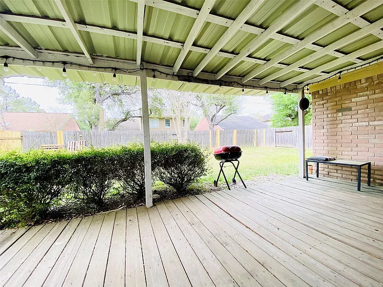 21426 Park Bishop Dr — Photo 8