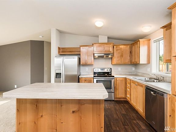 4th image of 3619 W D St
