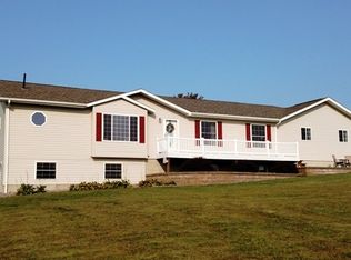 60 Logan St SW, Waukon, IA 52172