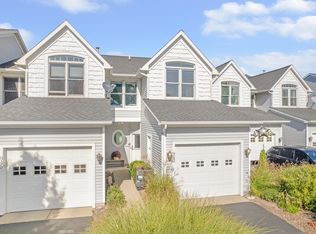 943 W Savidge St, Spring Lake, MI 49456