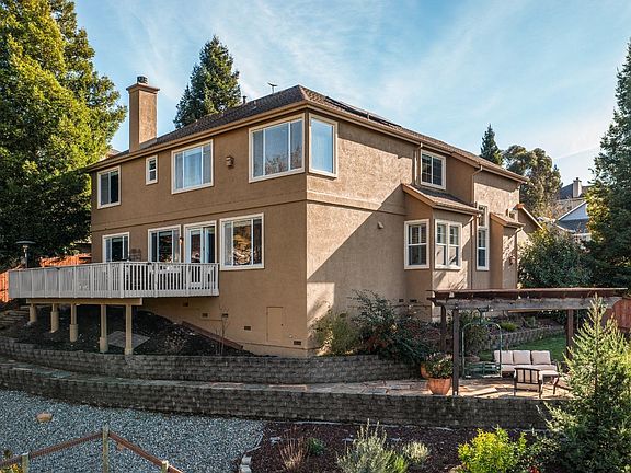 4th image of 5877 Mountain Hawk Drive