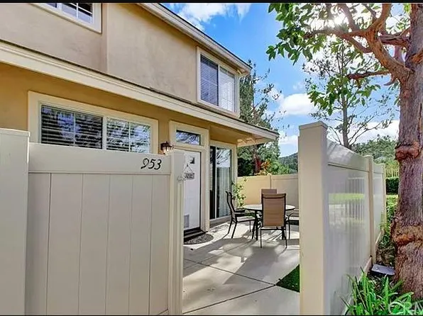 953 S Prescott Pl, Anaheim, CA 92808
