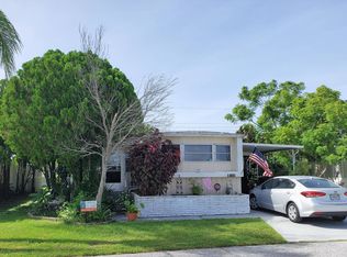 133 5th St W, Nokomis, FL 34275