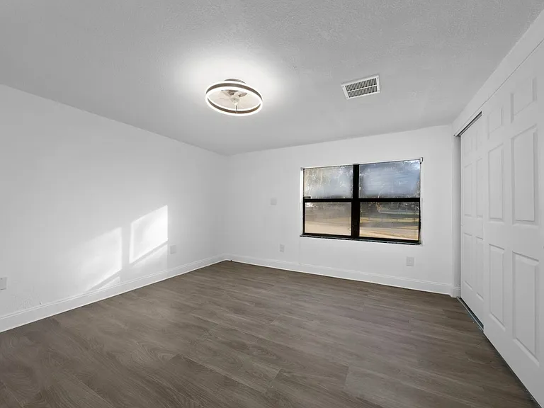 3815 S Summerlin Ave — Photo 11