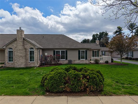 3rd image of 2072 Winchester Ct