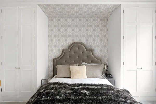 Sold by Douglas Elliman | media 18