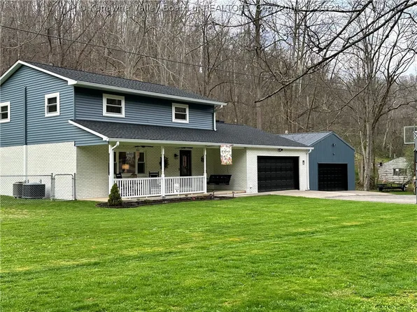 12 Barnwood Rd, Charleston, WV 25312