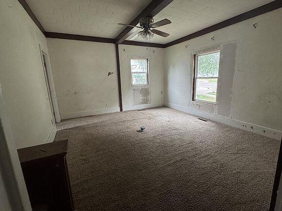 2nd image of 208 S 3rd St
